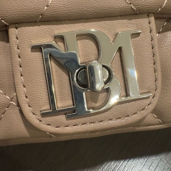 NWT Badgley Mischka Pearl Top handle Mini Quilted Handbag Taupe - Picture 4 of 6